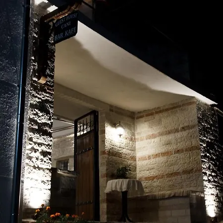 Guesthouse, Bar & Restaurant Cani Penzion 4*