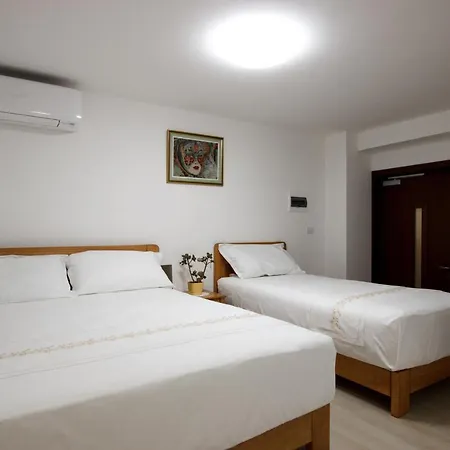 Penzion Guesthouse, Bar & Restaurant Cani 4*
