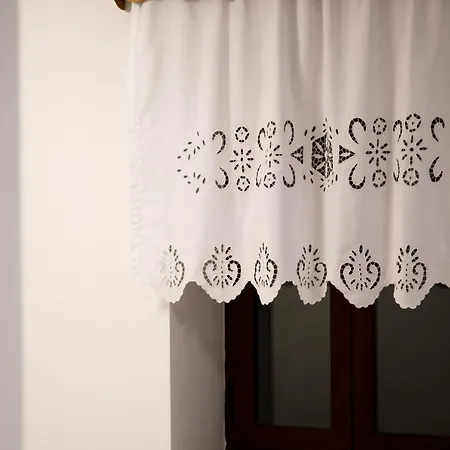 Guesthouse, Bar & Restaurant Cani